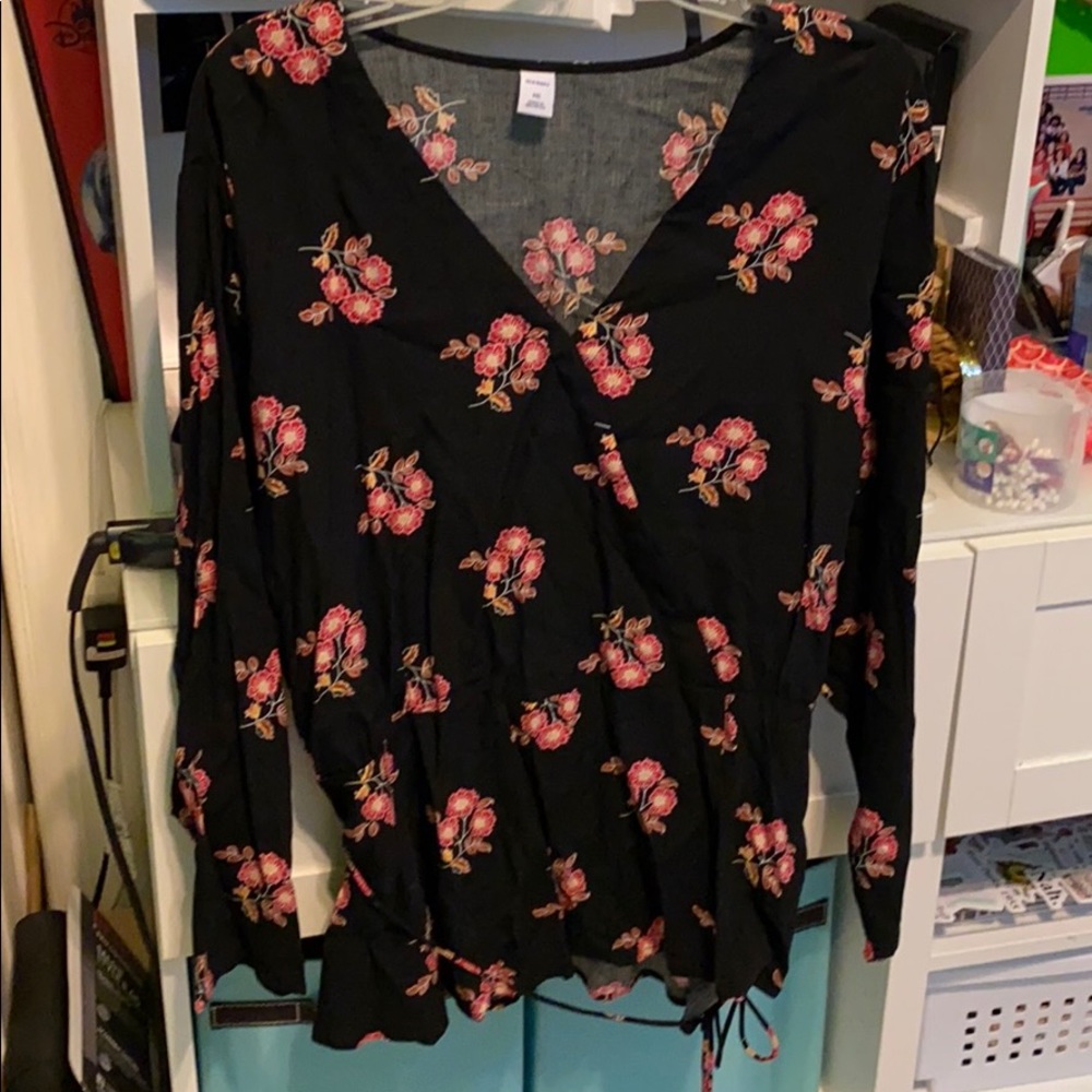 Old Navy floral blouse